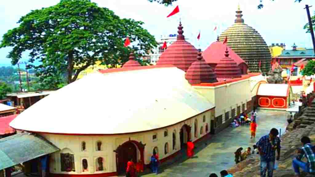 माँ कामाख्या देवी जी का जीवन परिचय - Maa Kamakhya Devi Temple Biography In Hindi - Assam 3 MaaKamakhya, Devi, Goddess, Tantra, Shakti, Yoni, Fertility, Power, KamakhyaTemple, Assam, Sacred, Devotion, Blessings, Navratri, MotherGoddess, TantricTradition, Pilgrimage, TantricWorship, DivineFeminine, SpiritualEnergy