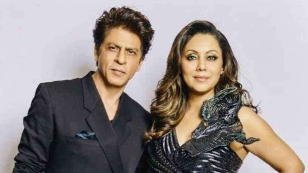 शाहरुख खान का जीवन परिचय | Shahrukh Khan Biography In Hindi 3 Bollywood Actor, Fanclub, Fandom, Fans, IndianCinema #Icon, Inspiration, KingKhan, Legend, Love, shahrukh khan badshah bollywood biography, Shahrukh Khan Biography, shahrukh khan biography age, Shahrukh Khan Biography In Hindi, shahrukh khan biography religion, shahrukh khan biography wedding, ShahRukhKhan, SRK, SRKians, true stories shahrukh khan biography, शाहरुख खान जीवन परिचय