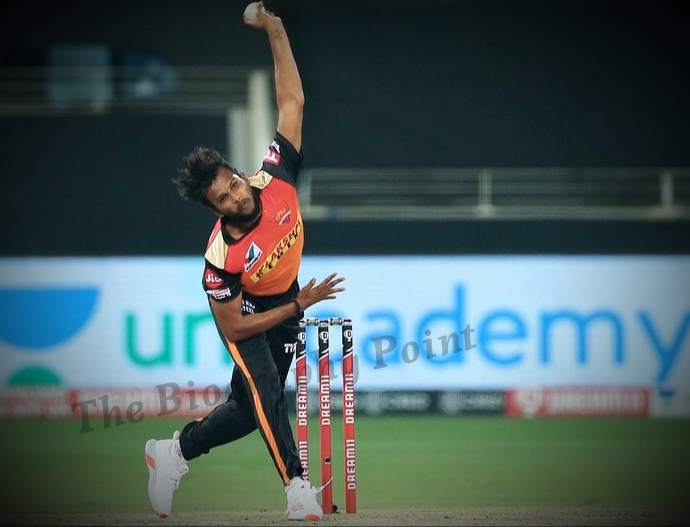 टी नटराजन का जीवन परिचय - T Natarajan Biography: Wiki, Age, Height and Weight, Wife, Caste, IPL Cricket Career, Net Worth 5 T Natarajan Caste In Hindi, T Natarajan Educational Qualifications, T Natarajan Father’s Name, T Natarajan Height, T Natarajan IPL Selection Team, T Natarajan Jeevan Parichay, T Natarajan Jersey No, T Natarajan Jivani Hindi Me, T Natarajan Ka Jeevan Parichay, T Natarajan Ka Jivan Parichay, T Natarajan Mother’s Name, T Natarajan Net Worth, T Natarajan Playing Style and Career, T Natarajan Profession, T Natarajan Profile, T Natarajan Wife’s Name, कुल संपत्ति कितनी हैं?, टी नटराजन Cast Hindi, टी नटराजन का जर्सी नंबर क्या हैं?, टी नटराजन का जीवन परिचय, टी नटराजन का जीवनी हिन्दी में, टी नटराजन जाति क्या हैं?